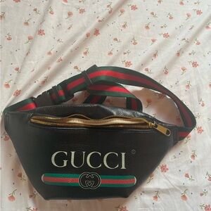 Gucci Black Leather Belt Bag with Green-Red Web Stripe